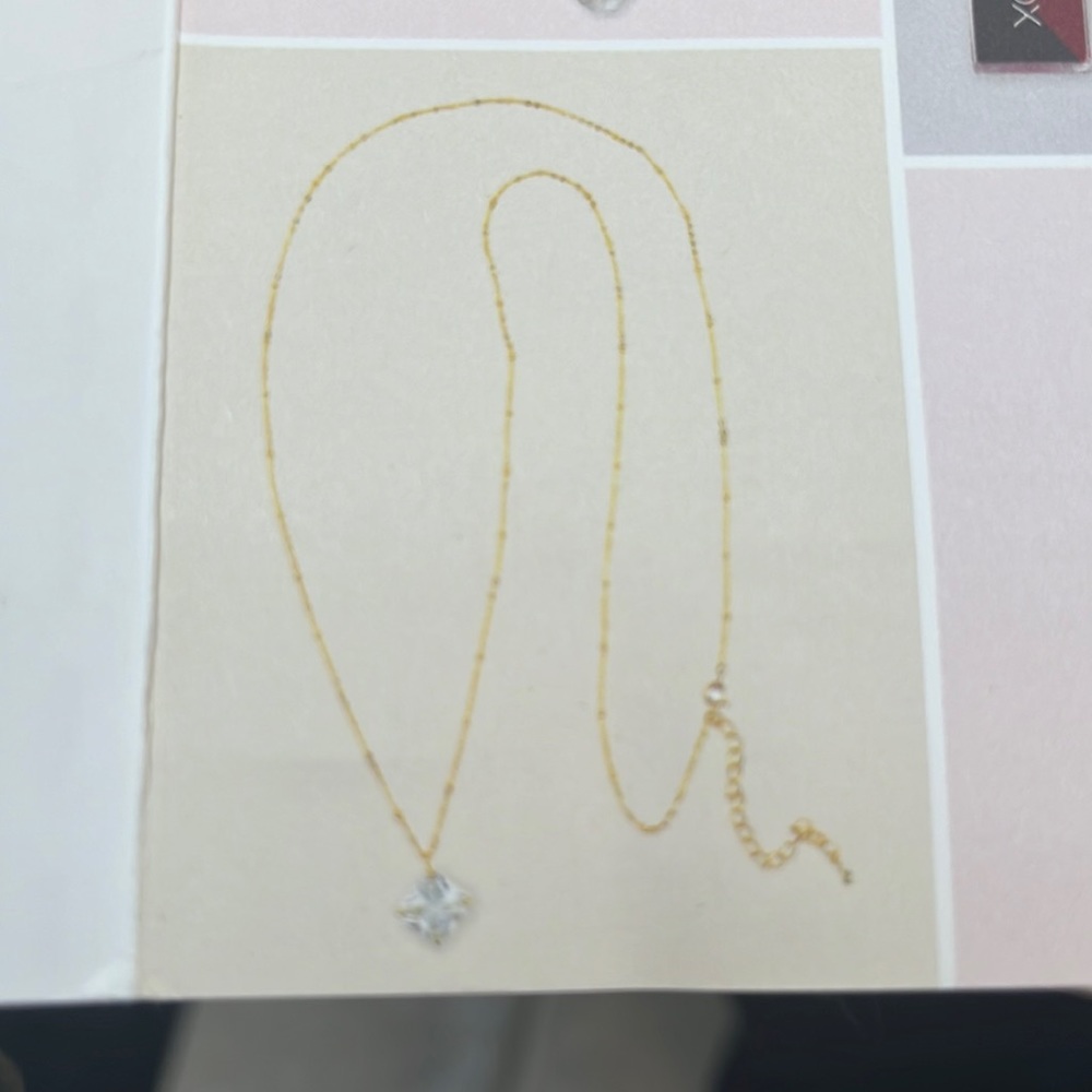 Sparklepop Sydney necklace.